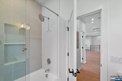 74 Liberty Place, Palisades Park, NJ 07650 - Photo 37