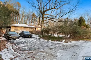 155 Mt Pleasant Ave, Dover, NJ 07801 - Photo 5