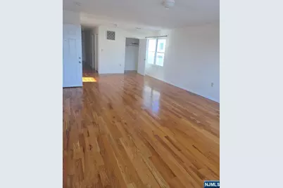 59 Milford Avenue, Newark, NJ 07108 - Photo 5