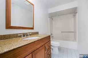 390 Gorge Road 402, Cliffside Park, NJ 07010 - Photo 21