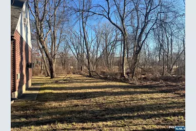 539 Sandra Place, Teaneck Township, NJ 07666 - Photo 15