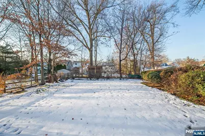 31 Gray Street, West Caldwell, NJ 07006 - Photo 19