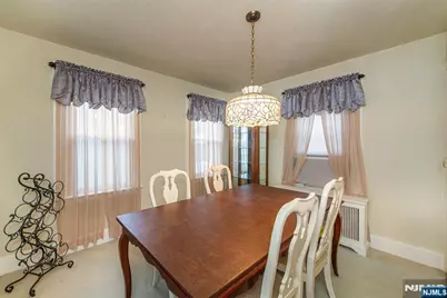 31 Gray Street, West Caldwell, NJ 07006 - Photo 7