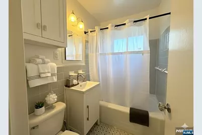 3091 Edwin Avenue 3D #3D, Fort Lee, NJ 07024 - Photo 7