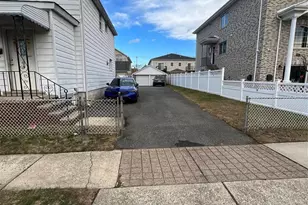 219 Copeland Ave, Lyndhurst Township, NJ 07071 - Photo 15