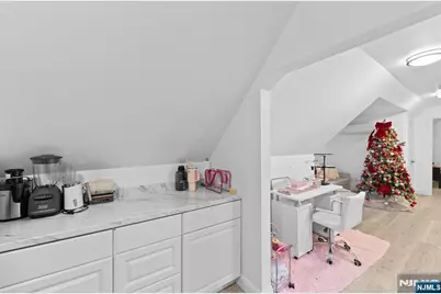 56 Yereance Avenue, Clifton, NJ 07011 - Photo 3