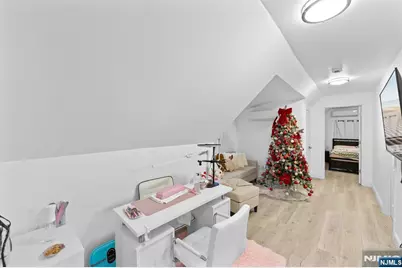 56 Yereance Avenue, Clifton, NJ 07011 - Photo 7