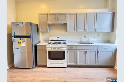 1302 67th Street 1st Floor #1st floor, North Bergen, NJ 07047 - Photo 3