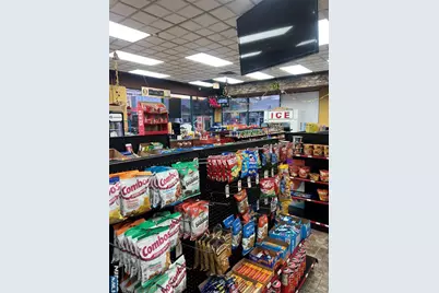 393 S Washington Avenue, Bergenfield, NJ 07621 - Photo 7