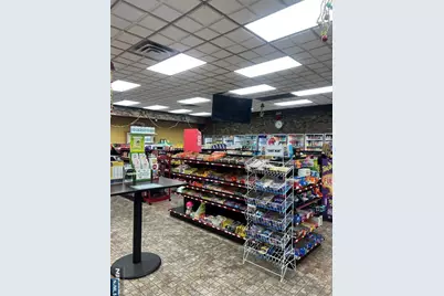 393 S Washington Avenue, Bergenfield, NJ 07621 - Photo 5