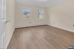 106 Peabody Pl, Newark, NJ 07104 - Photo 5