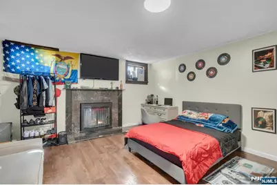 297 Hamilton Place, Hackensack, NJ 07601 - Photo 11