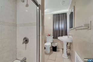 297 Hamilton Pl, Hackensack, NJ 07601 - Photo 13