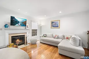 826 Georgetown Dr, Ramsey, NJ 07446 - Photo 5