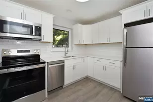 260 Oak Street E4, Ridgewood, NJ 07450 - Photo 7