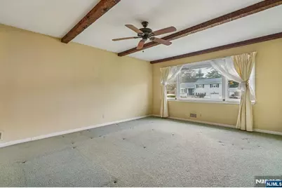 295 Georgian Drive, Paramus, NJ 07652 - Photo 13