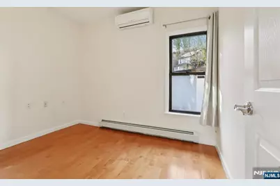 32 Hudson Terrace 2 #2, Edgewater, NJ 07020 - Photo 17