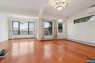 32 Hudson Terrace 2, Edgewater, NJ 07020 - Photo 3