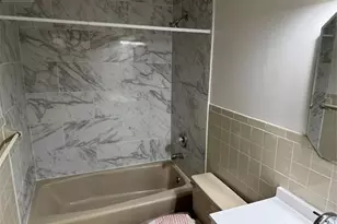 107 Bellgrove Dr 3B, Mahwah, NJ 07430 - Photo 7