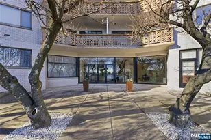 1375 River Road 1K, Edgewater, NJ 07020 - Photo 3