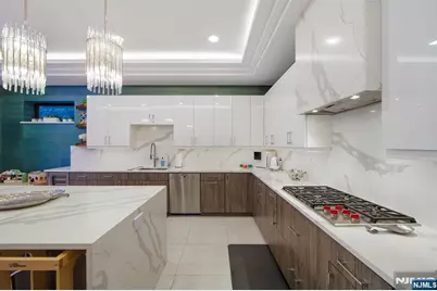 606 Undercliff Avenue 1 #1, Edgewater, NJ 07020 - Photo 5