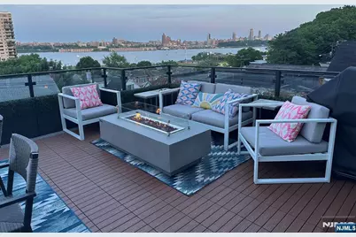 606 Undercliff Avenue 1 #1, Edgewater, NJ 07020 - Photo 37