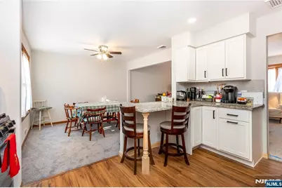 18 Stanford Place, Wayne, NJ 07470 - Photo 3