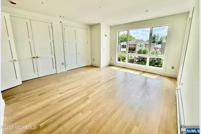 65 Knox Avenue, Cliffside Park, NJ 07010 - Photo 31