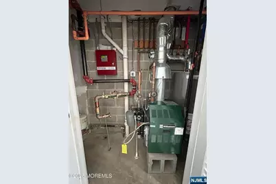 65 Knox Avenue, Cliffside Park, NJ 07010 - Photo 5