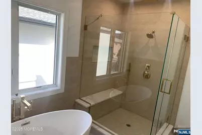 65 Knox Avenue, Cliffside Park, NJ 07010 - Photo 35