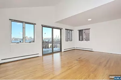 5 Beverly Place, Edgewater, NJ 07020 - Photo 17