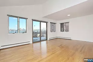 5 Beverly Pl, Edgewater, NJ 07020 - Photo 17