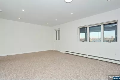 5 Beverly Place, Edgewater, NJ 07020 - Photo 35