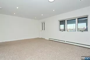 5 Beverly Pl, Edgewater, NJ 07020 - Photo 35