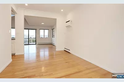 5 Beverly Place, Edgewater, NJ 07020 - Photo 7