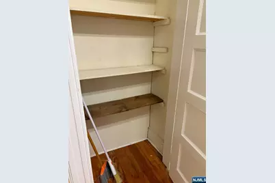 594 Valley Road 4 #4, Montclair, NJ 07043 - Photo 3