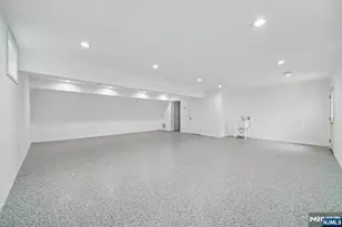 255 Westminster Pl, Lodi, NJ 07644 - Photo 39