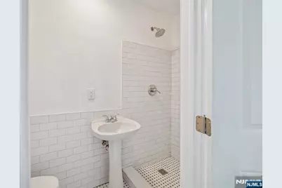 255 Westminster Place, Lodi, NJ 07644 - Photo 41