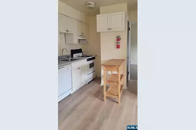 675-681 Joralemon Street C-4 #C-4, Belleville, NJ 07109 - Photo 7