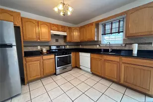 921 Walnut St, Piscataway Township, NJ 08854 - Photo 17