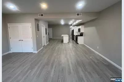 90-2 Montgomery Street 2 #2, Paterson, NJ 07501 - Photo 9