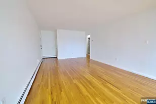 1160 River Road 1, Edgewater, NJ 07020 - Photo 7