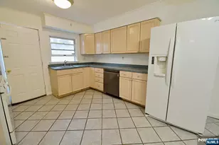 1160 River Road 1, Edgewater, NJ 07020 - Photo 9