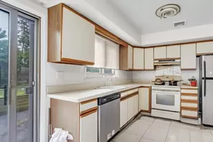 2410 3rd St, Fort Lee, NJ 07024 - Photo 33