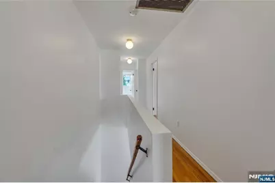 2410 3rd Street, Fort Lee, NJ 07024 - Photo 19