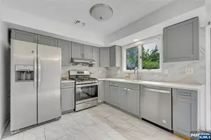 2410 3rd St, Fort Lee, NJ 07024 - Photo 11