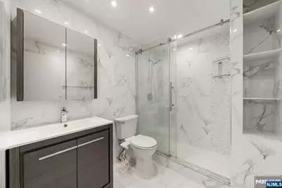 7855 Boulevard East 21K #21K, North Bergen, NJ 07047 - Photo 9