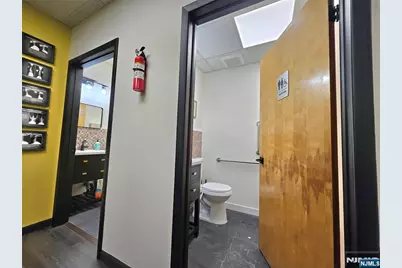 842 Clifton Avenue 6 #6, Clifton, NJ 07013 - Photo 19