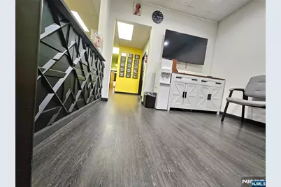 842 Clifton Avenue 6 #6, Clifton, NJ 07013 - Photo 5