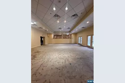 15 Wallington, Wallington, NJ 07057 - Photo 5